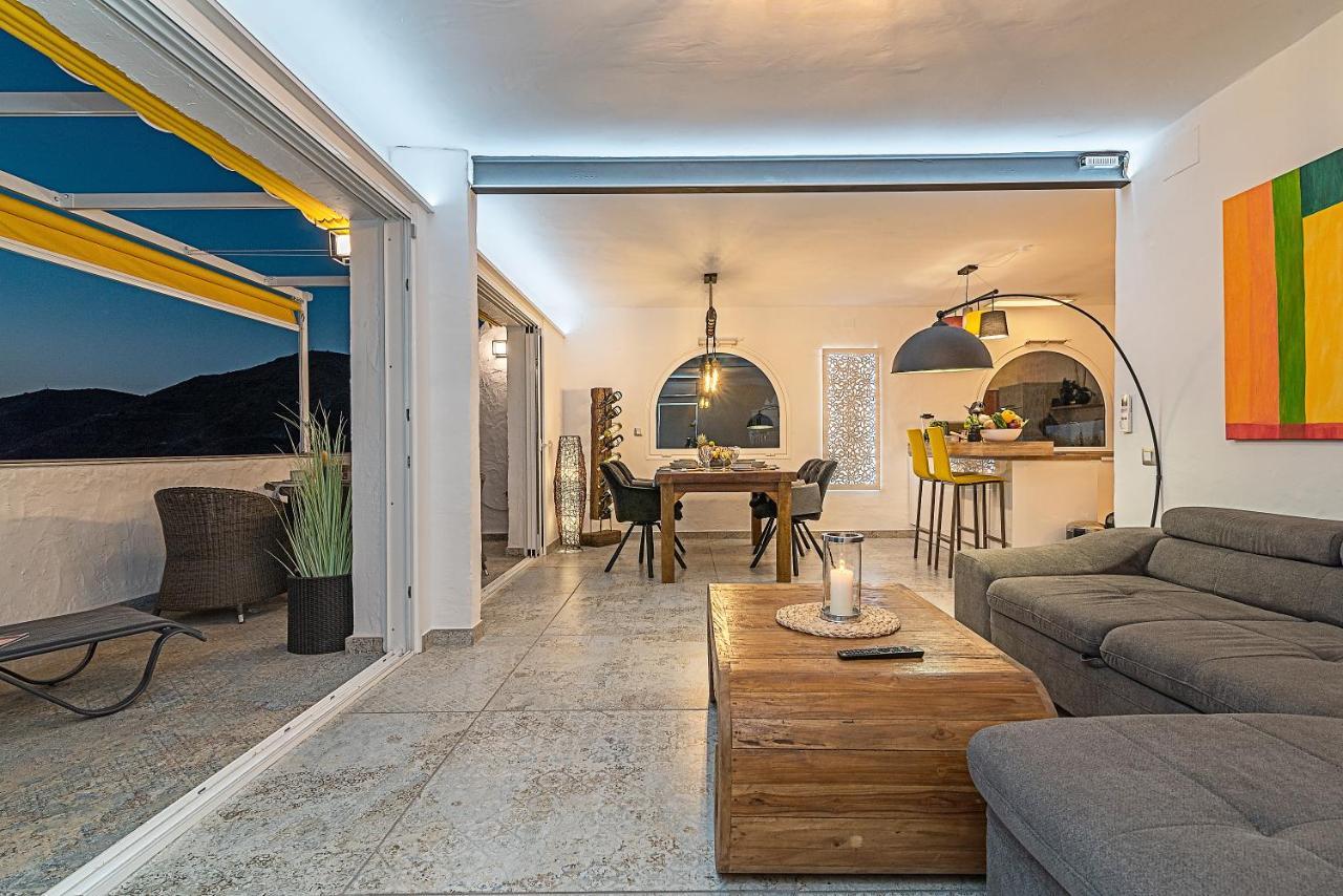Mogan Luxury Apartment, Sea Views, Jacuzzi And Sauna. Exterior foto
